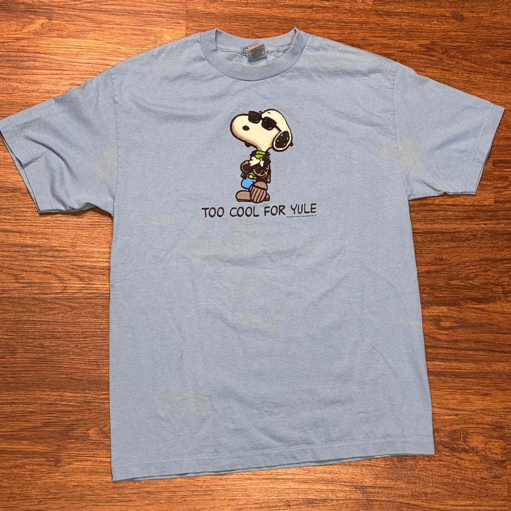 Vintage 90s Peanuts Snoopy Joe Cool Too Cool For Yule Christmas T-Shirt L
